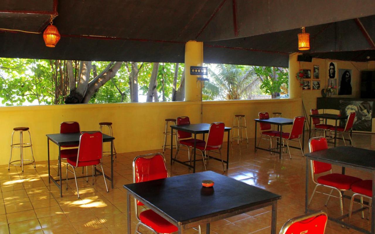 Fx72 Beach Resort Maumere Exterior photo